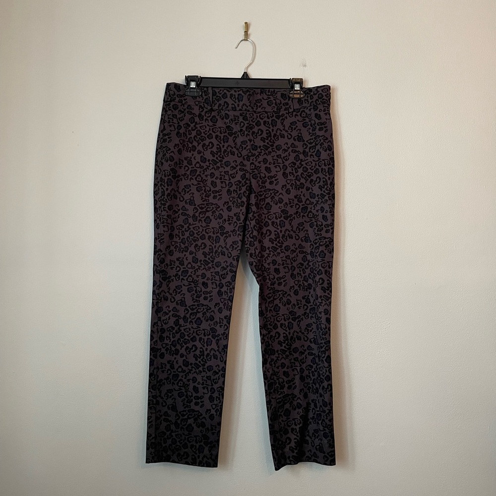 Ann Taylor Signature Women’s Black and Blue Leopard Print Pants 8